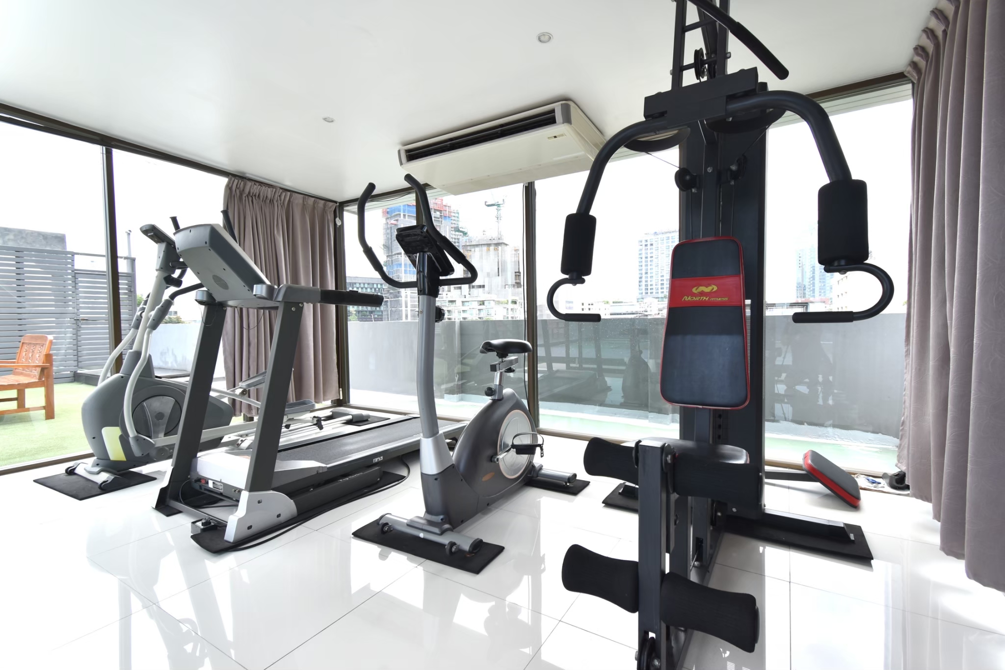 Ascella Apartment Sukhumvit38 จาก BTS Thonglor เพียง 3 นาที 200 เมตร!! 