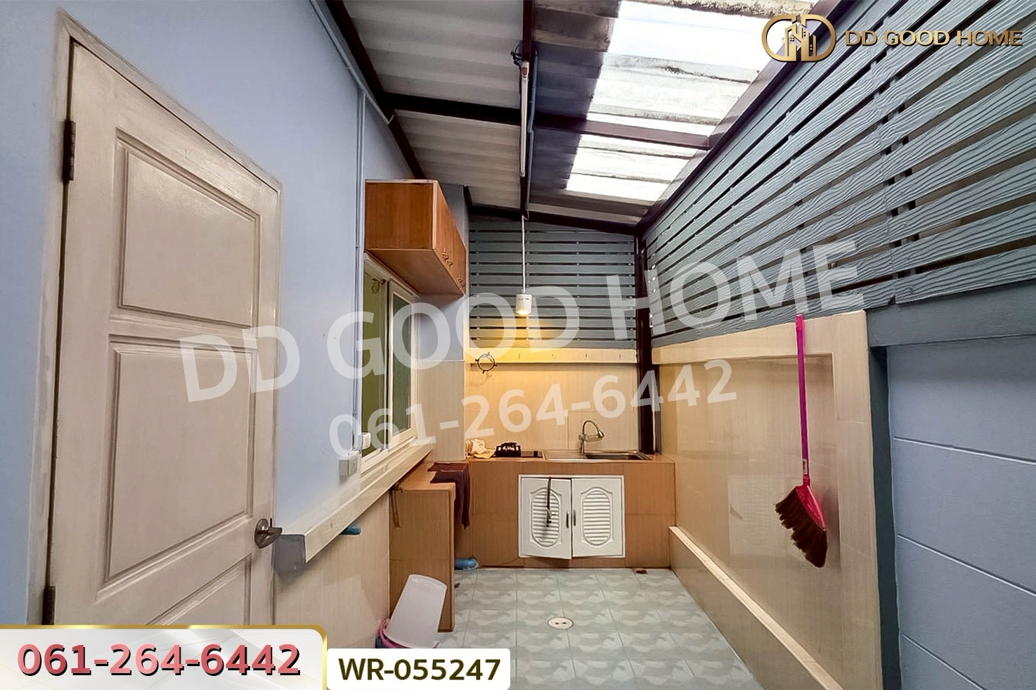 ทาวน์เฮ้าส์ หมู่บ้านสิริยาทาวน์ สวนสยาม 12 ใกล้ MRT สถานีนพรัตน์ WR-055247