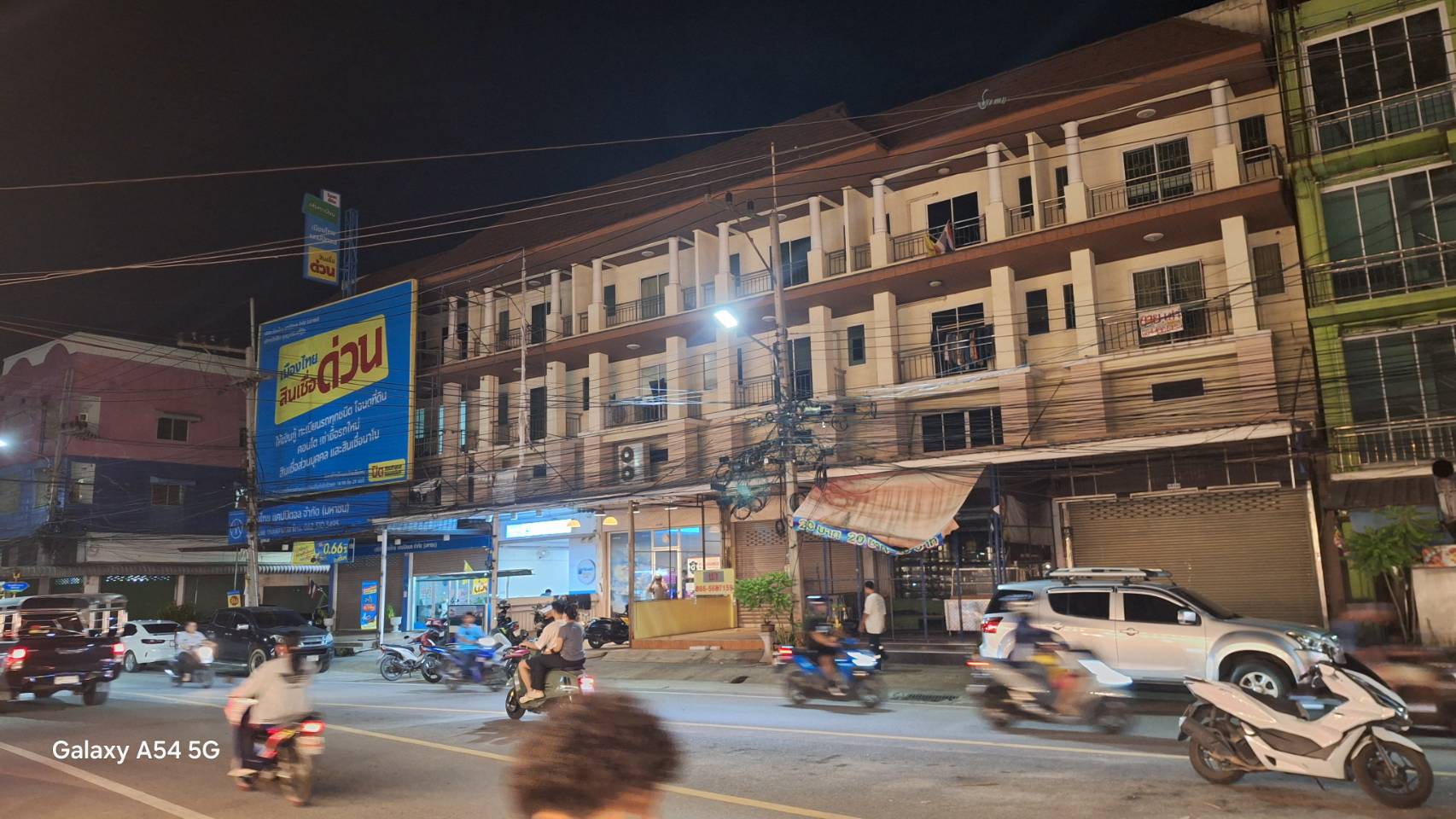 ขาย อาคารพาณิชย์ทำเลทองติดถนน  ถนนบางปลา ตำบลท่าทราย  อำเภอเมือง จังหวัดสมุทรสาคร