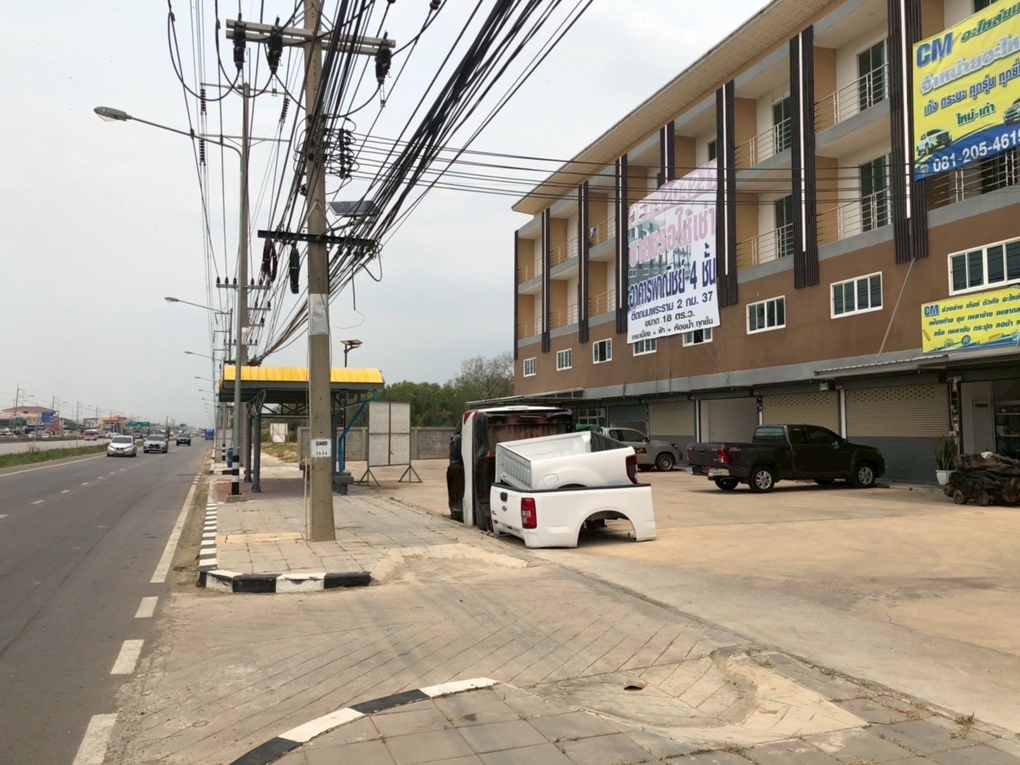 ขาย / ให้เช่า อาคารพาณิชย์ 4 ชั้น โครงการทรัพย์รุ่งเรือง ติดถนนพระราม 2 กม.36+800 จ.สมุทรสาคร