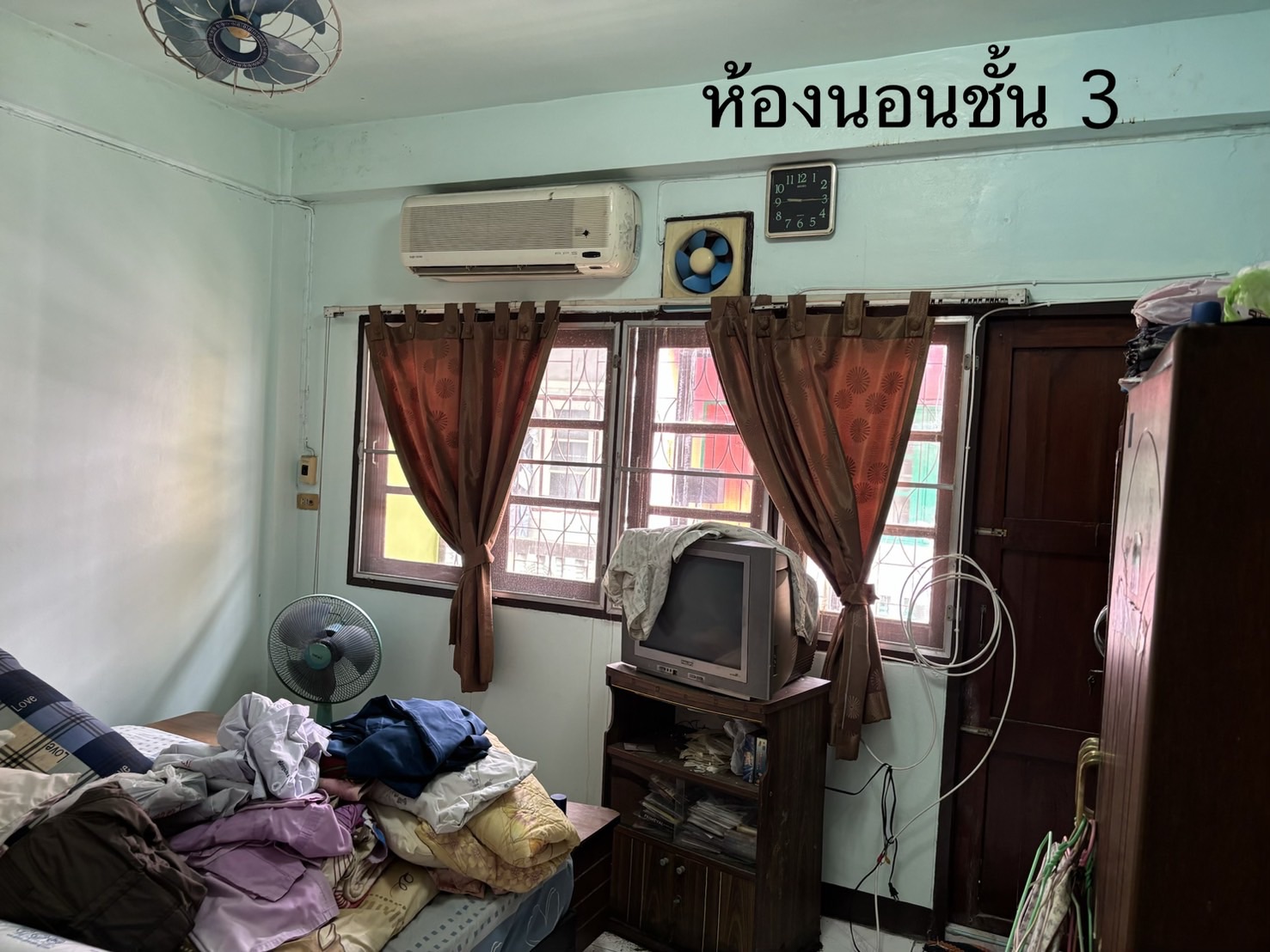 อาคารพาณิชย์ 4 ชั้น ทำเลดี ใกล้เอเซียทีค เขตบางคอแหลม กรุงเทพมหานคร