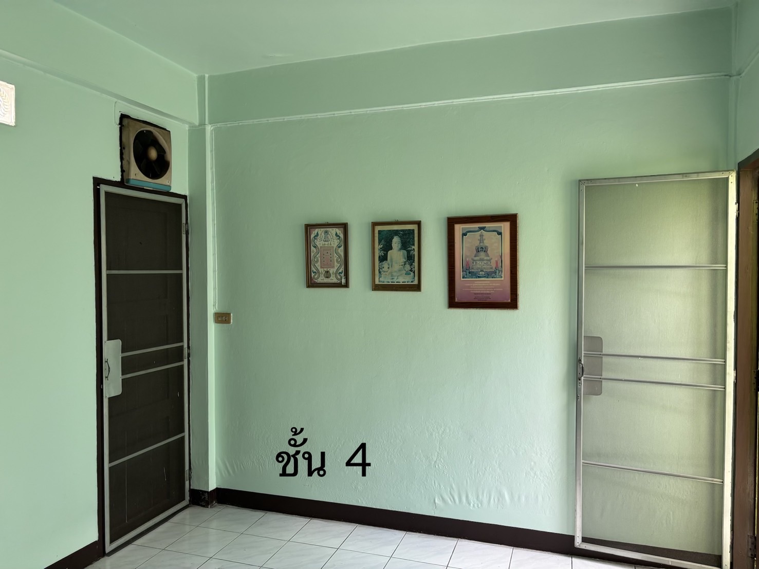 อาคารพาณิชย์ 4 ชั้น ทำเลดี ใกล้เอเซียทีค เขตบางคอแหลม กรุงเทพมหานคร