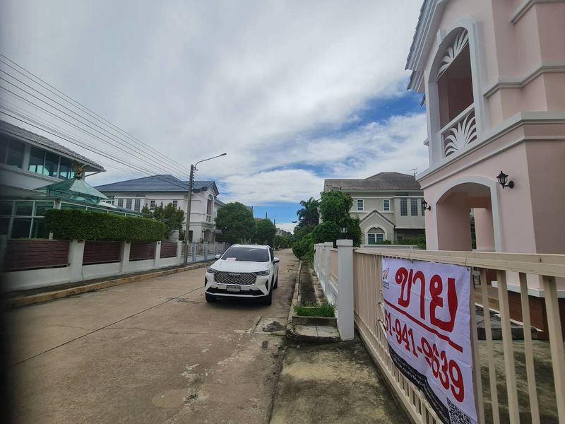 ขายบ้านเดี่ยวหลังใหญ่  หมู่บ้านอนันดา กิ่งแก้ว ซอย 19  ใกล้สนามบินสุวรรณภูมิ #ราคาดีทำเลดีมากติดต่อผึ้งรติ0619419639 