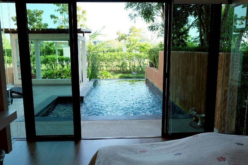 RARE BEACHFRONT PRIVATE POOL RESIDENCE | CHA-AM Huahin