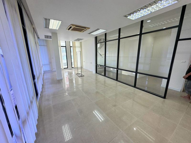 ขายบ้านกลางกรุง บางนา | HOME + OFFICE + INVESTMENT
