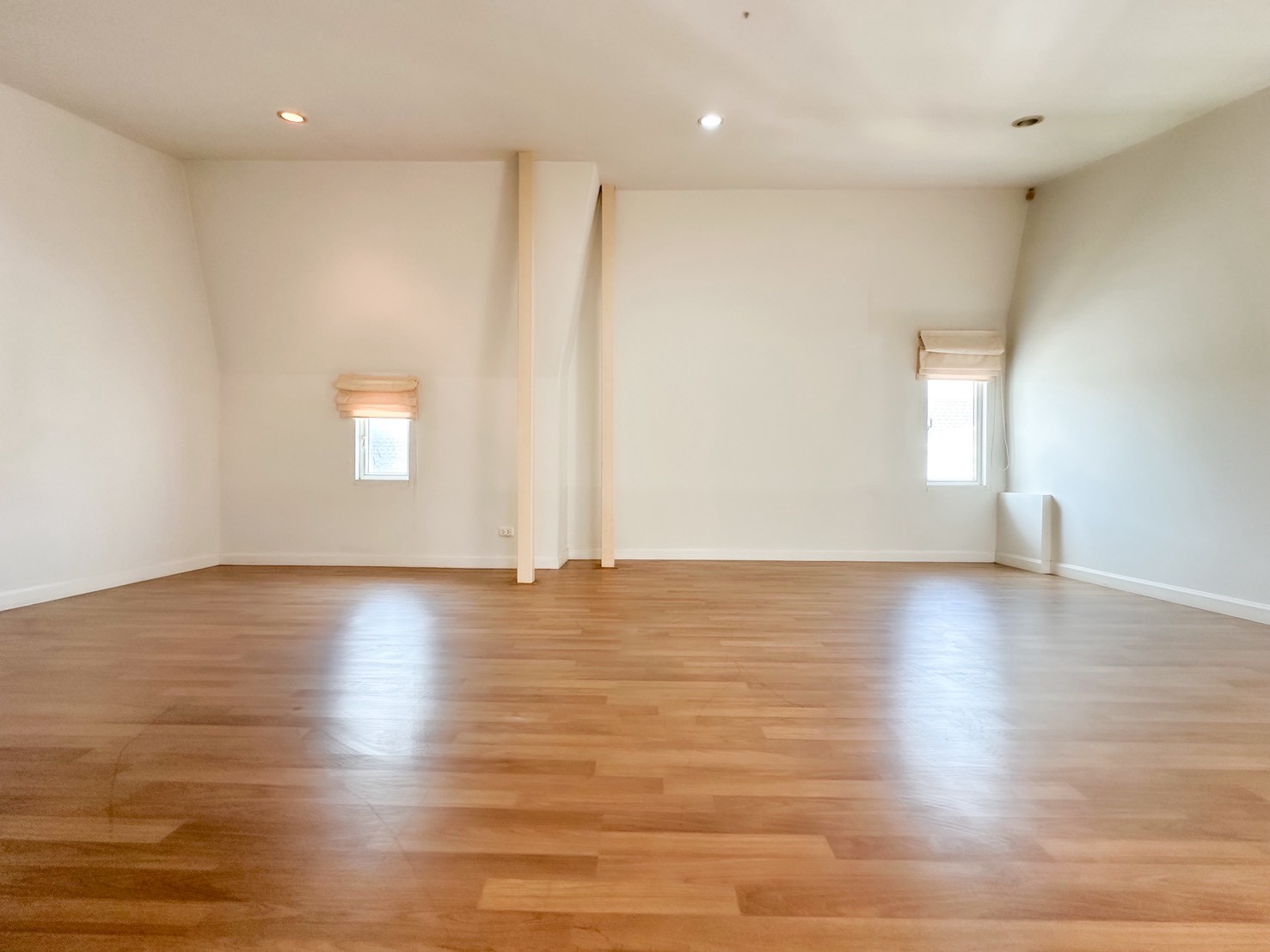 ขายทาวน์โฮม 3 ชั้น หมู่บ้านยูโรโนวา ลาดกระบัง 24/1 กรุงเทพมหานคร
