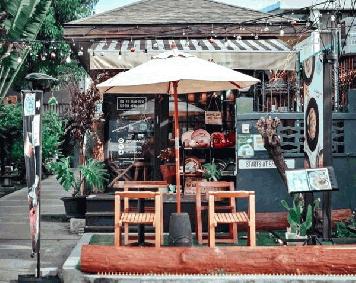 เซ้ง‼️ ร้านกาแฟ ใจกลางเอกมัย สไตล์บ้านกระจก-อบอุ่น @เขตวัฒนา กทม.