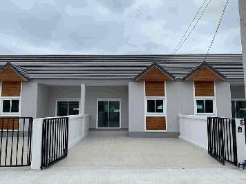 ขายบ้านโครงการสร้างใหม่ ชั้นเดียว ดีไซน์โดดเด่นทัน  สมัย อำเภอพานทอง ชลบุรี