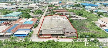 ราคาพิเศษ ให้เช่าโรงงาน 2,080 สีม่วง ติดถนนสองด้าน พร้อมเครนรับหนัก 5 ตัน 2 ตัว พื้นรับ 3 ตัน / ตร.ม. ใกล้ถนนเศรษฐกิจเพียง 700 ม. เท่านั้น kk5172s