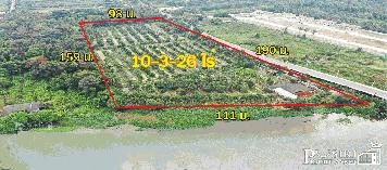 ที่สวยริมแม่น้ำท่าจีน 10 ไร่ ชมวิวเต็ม 111 เมตร วิวโค้งน้ำ ด้านข้างติดถนนและคลอง เหมาะทำบ้านหรู โครงการ ซื้อทำกำไร ใกล้วัดท่าไม้ KK4899S