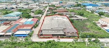 โรงงาน 2,080 สีม่วง ติดถนนสองด้าน พร้อมเครนรับหนัก 5 ตัน 2 ตัว พื้นรับ 3 ตัน / ตร.ม.