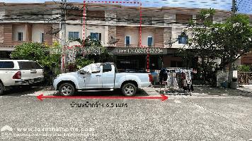 ขายทาวน์โฮม ม.เดอะเฟิร์สโฮม วงแหวน-ลำลูกกา คลอง3 อยู่ใกล้สถานีรถไฟฟ้าคูคต พื้นที่ 22.1 ตรว. บ้านพร้อมอยู่ หน้ากว้าง 6.5 เมตร