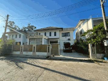 ขายบ้านเดี่ยว 2 ชั้น หมู่บ้านหอมสวัสดิ์ ทำเลดี  อ.เมือง จ.จันทบุรี