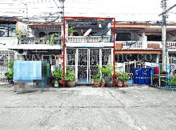 ทาวน์เฮ้าส์ ซอย เรวดี 57 ทำเลต้นซอย ใกล้ตลาด ราคาถูก