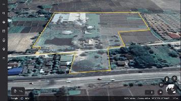 ขายด่วนที่ดินติดถนนใหญ่ (107) เชียงใหม่-ฝาง พร้อมบ้านสไตล์ยุโรปและโกดัง 