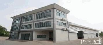 ขายโรงงาน สวยสไตล์โมเดิร์น 1ไร่ เงียบสงบ อยู่หลังสุดท้าย บรรยากาศดีด้านข้างติดคลอง พร้อมเขื่อนและรั้วคอนกรีต เดินทางสะดวกใกล้ทั้ง ถ.เศรษฐกิจ และ สายใยรัก - KK3241S