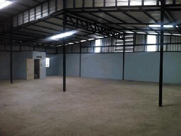  โกดังให้เช่า พื้นที่้ใช้สอยขนาด 290 ตรมบนพื้นที่ 98 ตารางวา  บริเวณลาดพร้าว 81 ใกล้บิ๊กซีลาดพร้าว ห่างจากถนนลาดพร้าว 300 เมตร  เหมาะสำหรับเป็นศูนย์กระจายสินค้า 