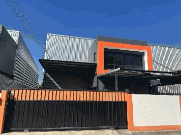 ให้เช่าโกดัง พร้อมออฟฟิตชั้นล่าง ห้องพักชั้นลอย มีรั้วล้อมรอบส่วนตัว ในซอยวัดลาดปลาดุก