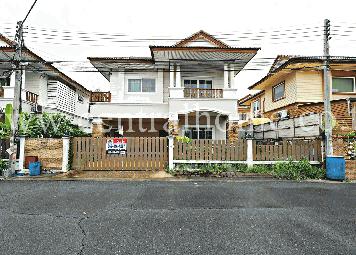 บ้านเดี่ยว หมู่บ้าน นาราวดี พุทธมณฑล สาย 4