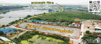 แบ่งขายที่ 1-3.5 ไร่ ถมพร้อม รูปทรงสวย ติดถนน 3 ด้าน เดินทางสะดวกใกล้ถนนเศรษฐกิจเพียง 750 ม. เชื่อมต่อคลองสี่วา-เอกชัย