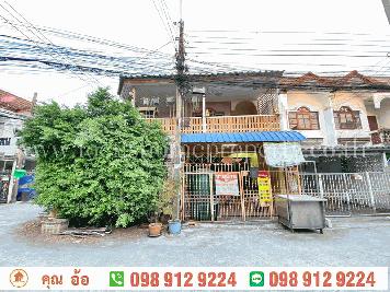 ขาย ทาวน์เฮ้าส์ หมู่บ้านอินทนนท์ ซอยลาดปลาเค้า 83