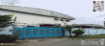 โรงงานตั้งอยู่บนเนื้อที่ขนาด 5 ไร่ หันหน้าทางทิศตะวันออก ประตูด้านหน้ากว้าง 7 เมตร สูง 2.5 เมตร สะดวกต่อการขนส่งสินค้าเข้าออก ตัวโรงงานแบ่งออกเป็น 3 หลัง