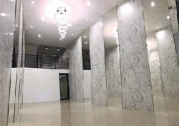 ขายอาคารพาณิชย์ ใจกลางเมืองนนทบุรี บนถนนติวานนท์ รถไฟฟ้าผ่านหน้าอาคาร ห่างจากสถานีเพียง 50 ม. (สถานีแคราย) สามารถจอดรถหน้าอาคารได้ 