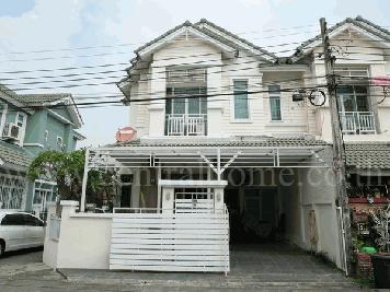 ทาวน์เฮ้าส์ สิรภัทร 2 ไทรม้า หลังริม บ้านสวยพร้อมอยู่