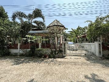 บ้านเดี่ยว หมู่บ้าน ศรีปทุม สามโคก ปทุมธานี (เดอะไพน์ รีสอร์ท)