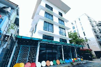 ขายด่วน อาคารพาณิชย์ 4ชั้นครึ่ง 37ตรว ย่านบางลำภู ล้อมรอบไปด้วย  โรงแรม ร้านอาหาร ย่านนักท่องเที่ยว หน้ากว้าง 9เมตร ลึก 12เมตร 