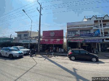 ขายอาคารหลังสีชมพู 2 ชั้น พร้อมผู้เช่า ทำเลดี ติดถนนใหญ่  ตำบลลำภู  จังหวัดหนองบัวลำภู