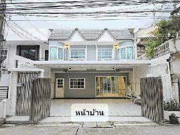 ให้เช่า Home Office 2 ชั้น ลาดพร้าววังหิน 82 เดินทางสะดวกเข้าออกได้หลายทาง  เหมาะทำ Office (สามารถเช่าในนามบริษัทได้ ) 