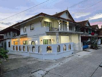 พฤกษา  11  ซอยคลอง3  ทาวน์เฮ้าส์ตกเเต่งใหม่  พร้อมเฟอร์จัดเต็ม  