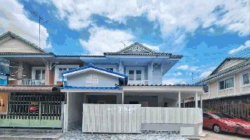 บ้านแฝดหลังมุม 4 นอน พฤกษา 10 ทำเลดี ติดถนนบางกรวย-ไทรน้อย 5 นาทีจาก Big C รีโนเวทจัดเต็ม