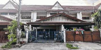 townhome อุบลชาติ ใหญ่ขนาด 30 ตรว. 4 BR 2900000 BAHT. ราคาสุดคุ้ม บรรยากาศในโครงการดี ในโครงการมี รปภ. 24 ชั่วโมง มีสนามเด็กเล่น การเดินทางสะดวกสบาย ใกล้รถไฟฟ้าสถานีบางรักน้อย-ท่าอิฐ ใกล้เซ็นทรัลรัตนาธิเบศร์ ศาลากลางจังหวัดนนทบุรี