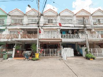 ทาวน์เฮ้าส์ 3 ชั้น หมู่บ้าน สวนนนท์วิลล์ ท่าอิฐ - ไทรม้า ใกล้ MRT บางรักน้อยท่าอิฐ 