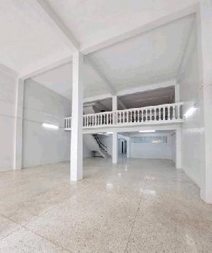 ให้เช่าอาคารพาณิชย์ 3.5 ชั้น เช่าอาคาร2คูหาตีทะลุมีดาดฟ้า ทำเลประชาอุทิศ28