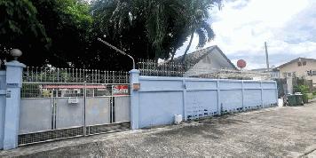 บ้าน ด่วน.. ขายถูกมาก 13500000 บาท 2นอน2BR 983 ตรว. ใกล้กับ ใกล้โรงพยาบาลสินแพทย์รามอินทรา โรงพยาบาลอินทรารัตน์ โรงพยาบาลพญาไทนวมินทร์ สนามกอล์ฟปัญญาอินทรา ราคาดี