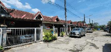 Sale Townhouse หมุ่บ้านพูลสุข 1200000 บ. 2 BR 20 ตาราง.วา   ทรัพย์ดีๆ