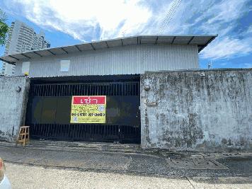 ให้เช่าโกดัง 1 ชั้นครึ่ง 100 ตรว  บางนา-ตราดซอย 21 แยก 17 ใกล้เซนทรัลบางนา  ZY167