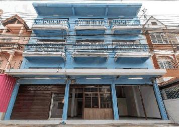 ขาย/เช่า อาคารพานิชย์ 3 คูหา ทำเลดี โชคชัย4 เขตลาดพร้าว กรุงเทพมหานคร