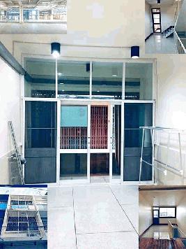 สยามสแควร์วัน สามย่าน MRT หัวลำโพง ตึกแถว 3 ชั้น พักอาศัย ออฟฟิศ 16ตรว.160ตรม. 2นอน 2น้ำ 1จอดรถ 2แอร์