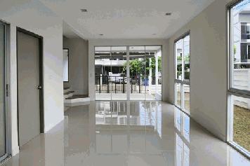 บ้านใหม่ หลังมุม : ทาวน์โฮมหรู หมู่บ้านสัมมากร รามอินทรา – วงแหวน 