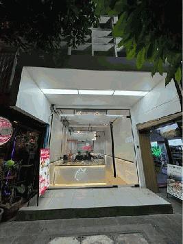 ให้เช่าอาคารพาณิชย์ 5 ชั้น 300 ตรม ติดถนนสุขุมวิท ใกล้ BTS ทองหล่อ เหมาะทำธุรกิจ คลินิก ร้านอาหาร