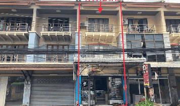 ขายอาคารพาณิชย์ใกล้ โลตัสเอ็กซ์เพรสตลาดดาว อ.เกาะสมุย จ.สุราษฎร์ธานี PKK04-06082