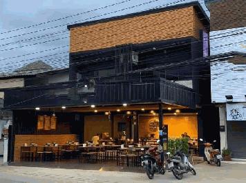 ติดถนนเลียบแม่น้ำปิง 7.9 ล้าน อาคารพาณิชย์ 2 ชั้น 2 คูหา 60.7 ตรว. ป่าแดด อำเภอเมือง เหมาะสำหรับเปิดเป็นร้านค้า ออฟฟิศ คลีนิค และอื่นๆ