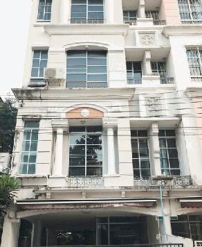  ให้เช่าทาวน์โฮม 4 ชั้น บ้านกลางเมือง พระรามเก้า-ลาดพร้าว ห้องมุม เนื้อที่ 50 ตรว มีสวนด้านข้าง ใกล้เลียบด่วนเอกมัย รามอินทรา 