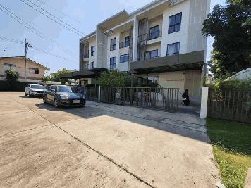 ให้เช่าโฮมออฟฟิศ โครงการ Villa Albero ถนน กรุงเทพกรีฑา โฮมออฟฟิศ 3 ชั้น หลังมุม 