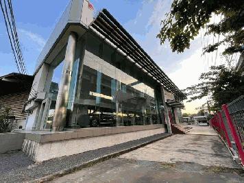 ให้เช่าโชว์รูม  ริมถนนวิภาวดีรังสิต เนื้อที่ 2 ไร่2 งาน เฉพาะโชว์รูม 711 ตรม. เหมาะทำโชว์รูมรถ ศูนย์บริการ ศูนย์ฝึกอบรม