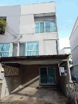 WW162A ขาย ทาวน์โฮม ในโครงการพาทิโอ พัฒนาการ 38 (Patio Phatthanakan 38) , บ้านหลังมุม